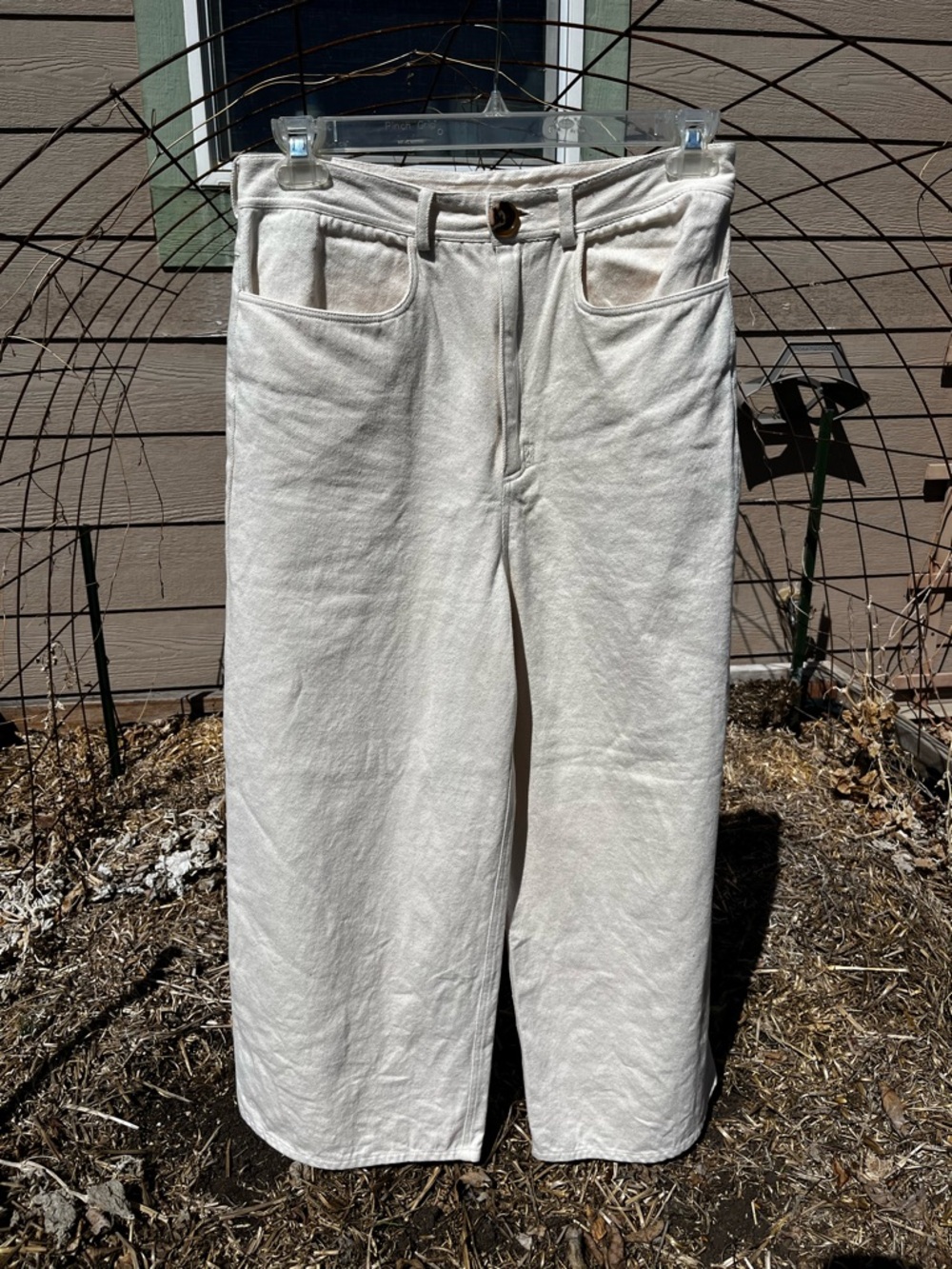 High-Rise Wide-Leg Pants in Cream